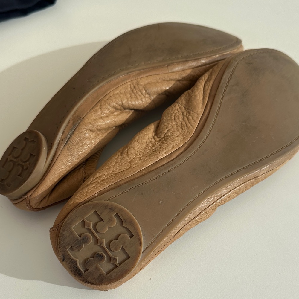 Tory Burch Women's Brown Leather Flats - Picture 5 of 6
